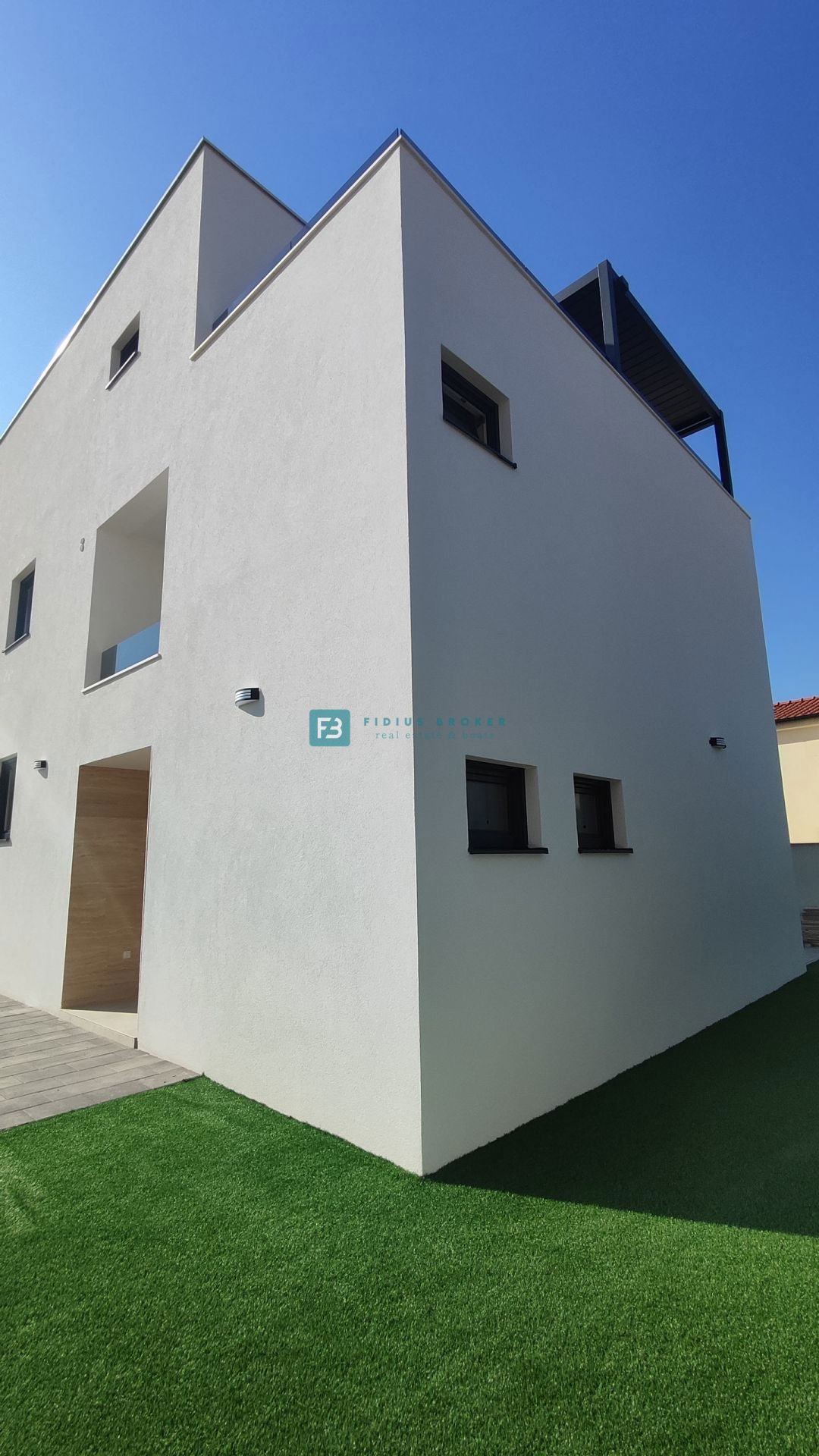 House For sale - ŠIBENSKO-KNINSKA VODICE