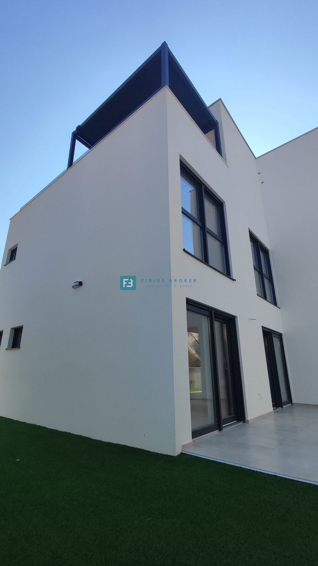 House For sale - ŠIBENSKO-KNINSKA VODICE