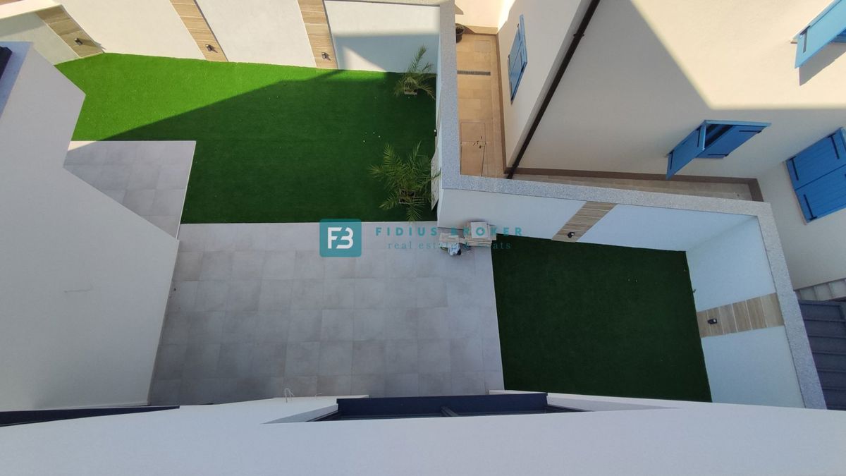 House For sale - ŠIBENSKO-KNINSKA VODICE