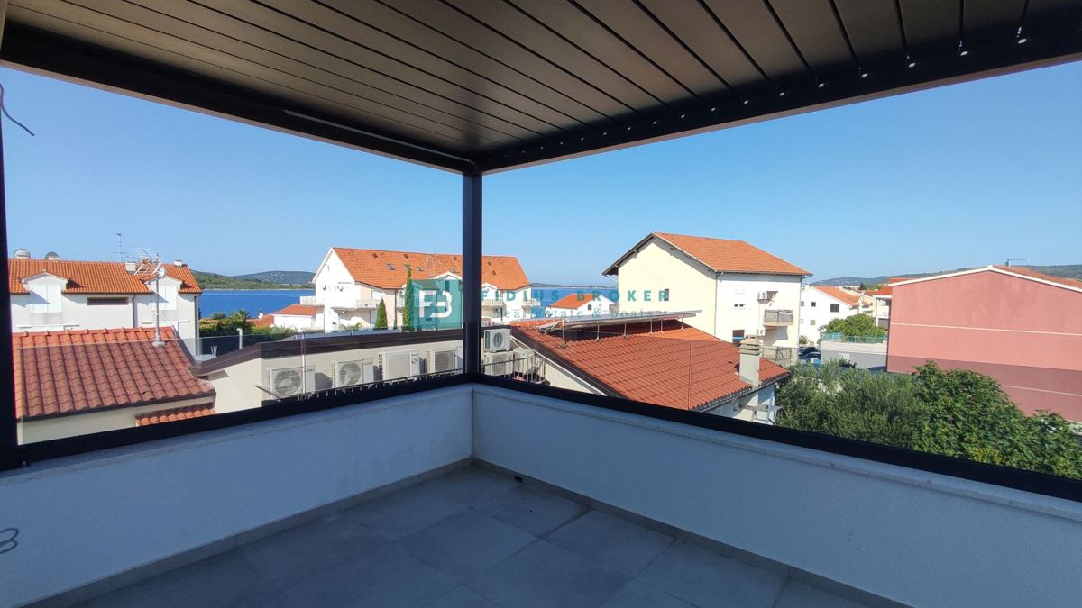 House For sale - ŠIBENSKO-KNINSKA VODICE