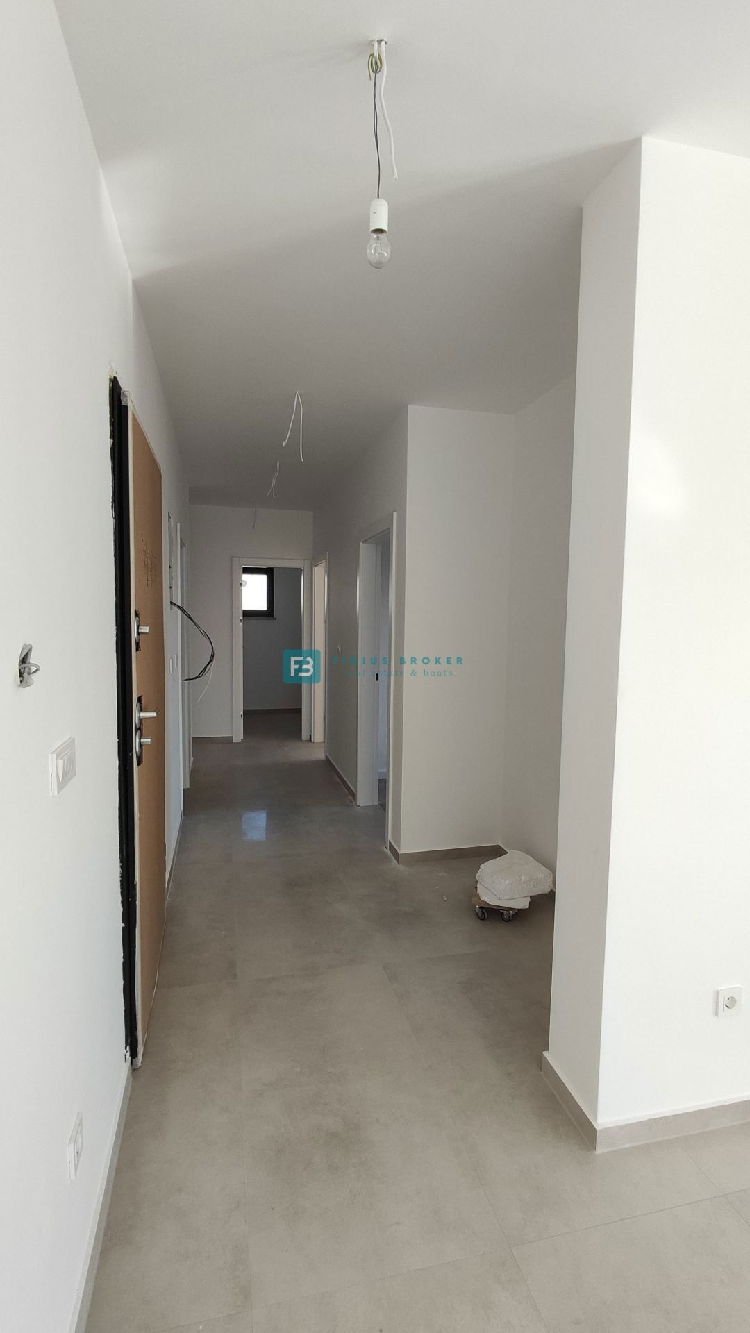 Appartement À vendre - ŠIBENSKO-KNINSKA TRIBUNJ