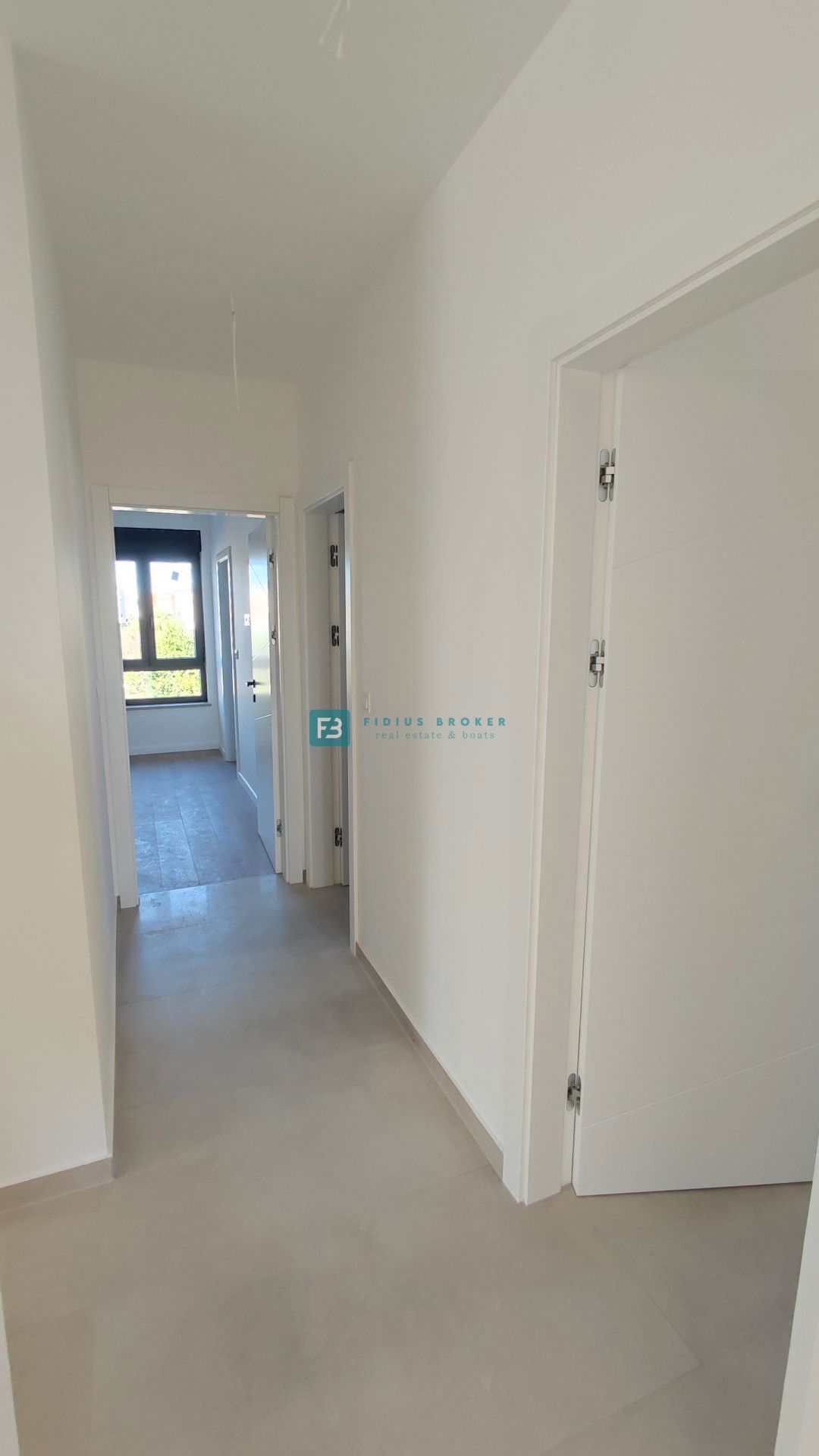 Appartement À vendre - ŠIBENSKO-KNINSKA TRIBUNJ