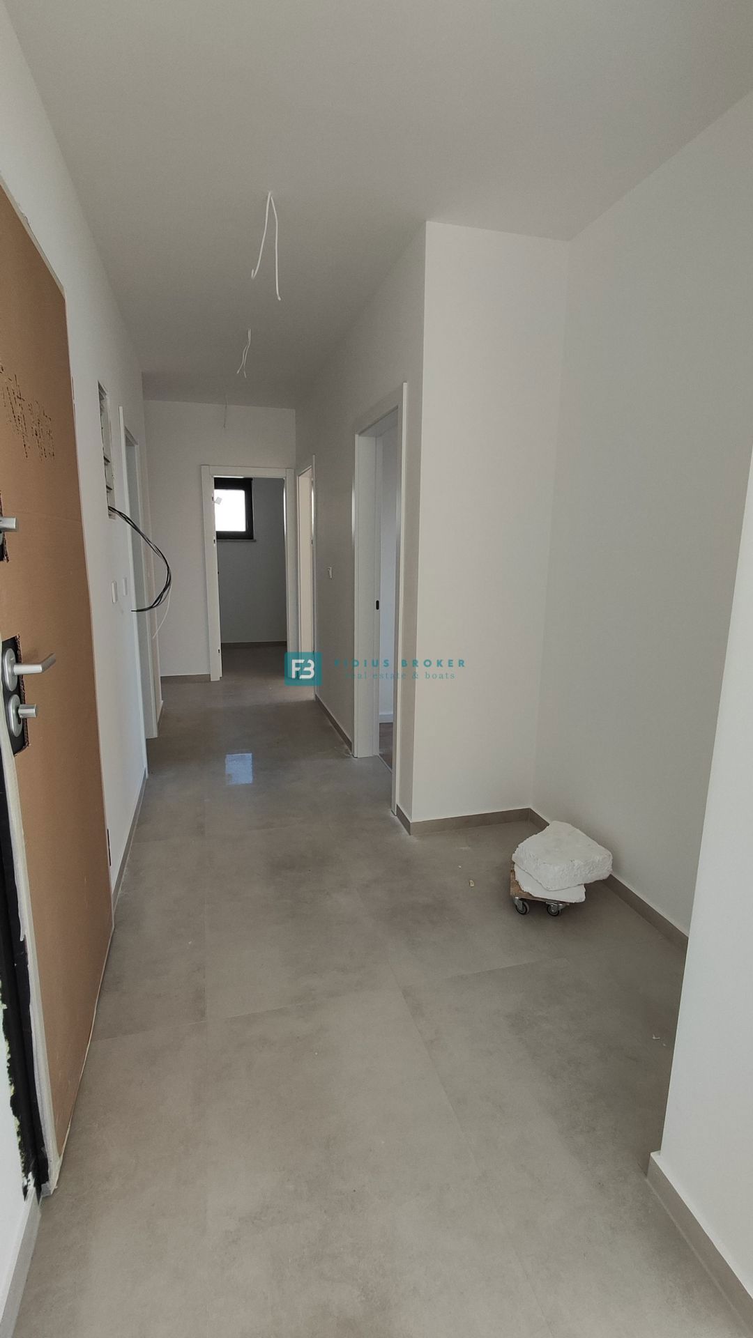 Appartement À vendre - ŠIBENSKO-KNINSKA TRIBUNJ