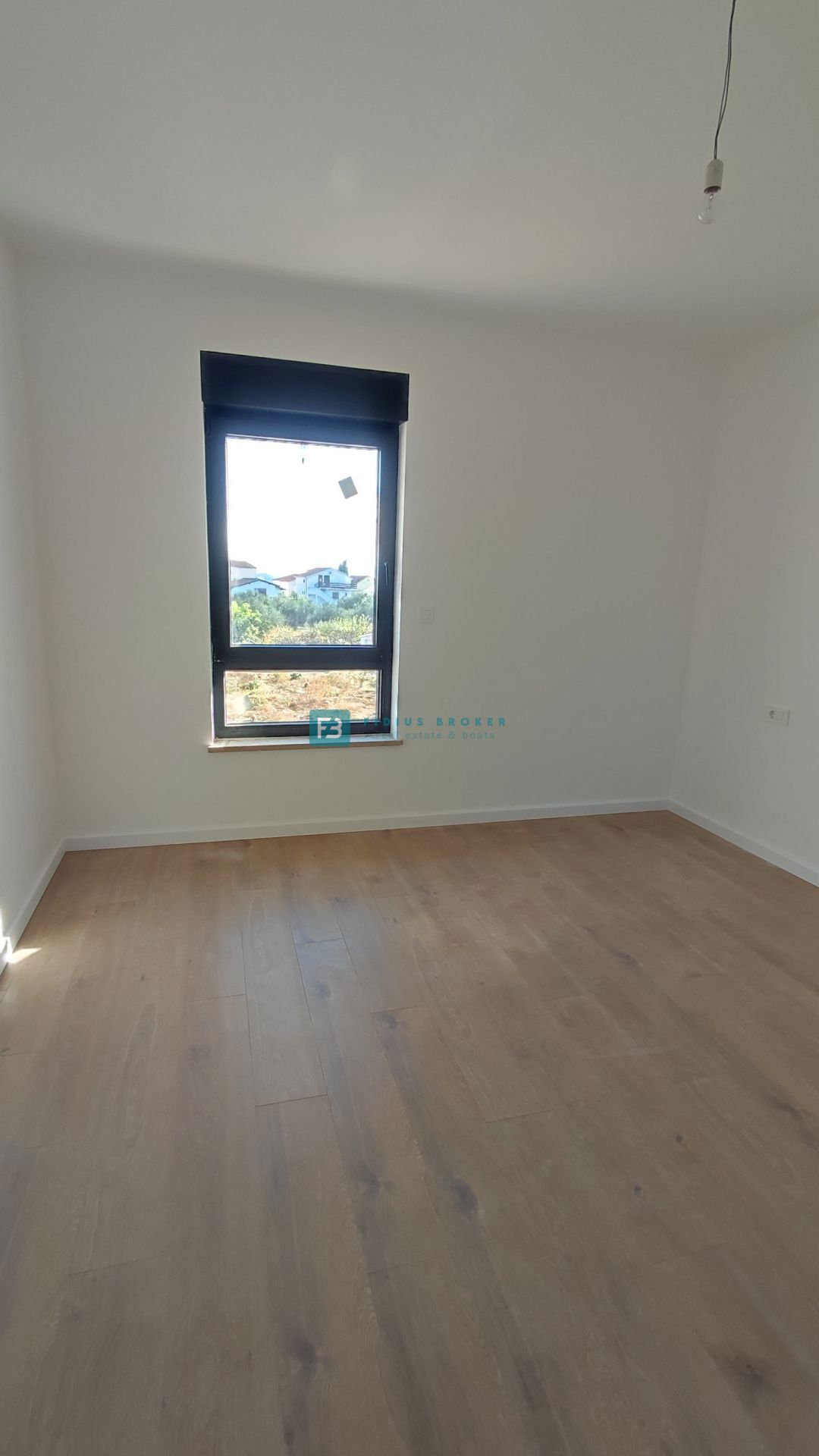 Appartement À vendre - ŠIBENSKO-KNINSKA TRIBUNJ