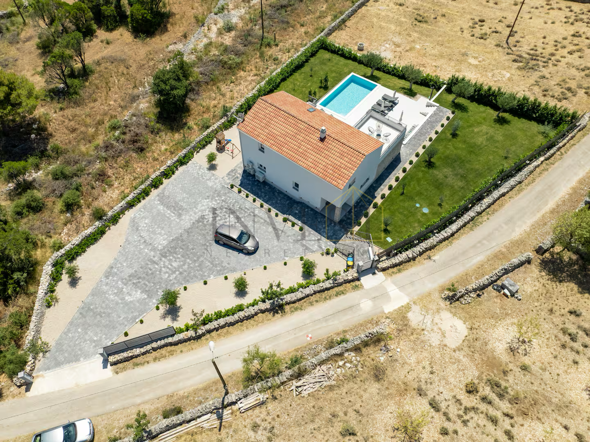 House For sale - ŠIBENSKO-KNINSKA ŠIBENIK