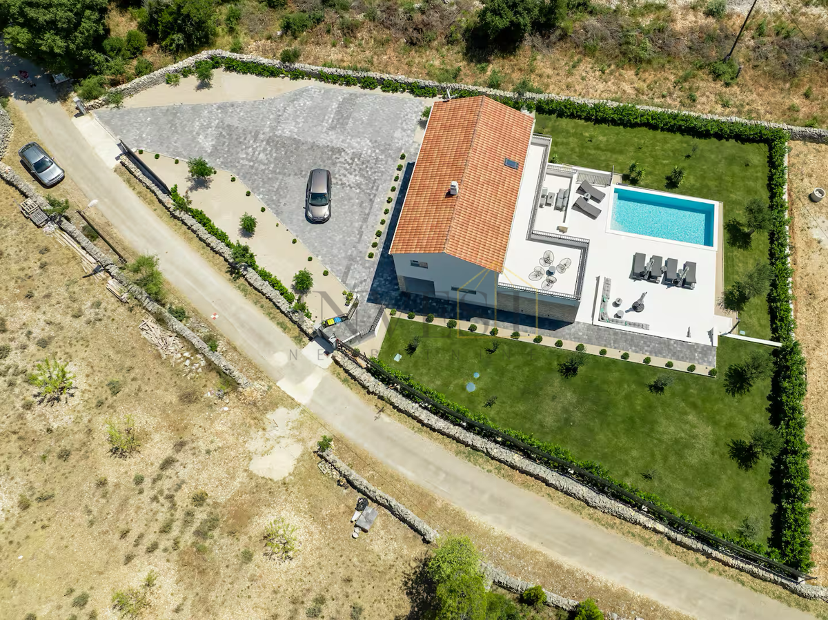 House For sale - šibensko-kninska šibenik - foto 2/15