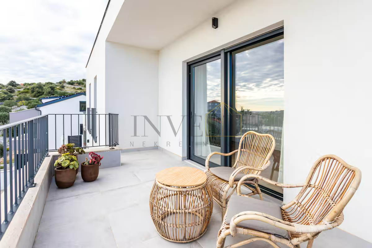 House For sale - SPLITSKO-DALMATINSKA MARINA