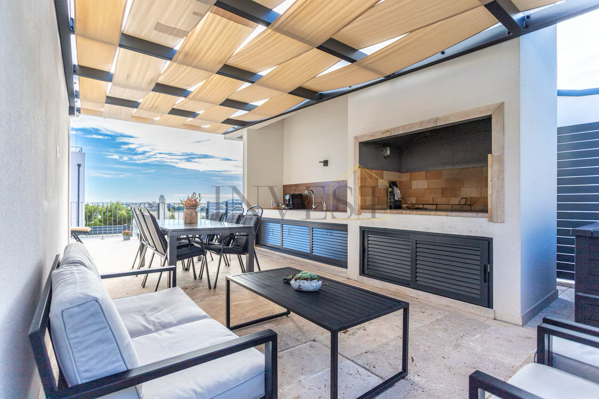 House For sale - SPLITSKO-DALMATINSKA MARINA