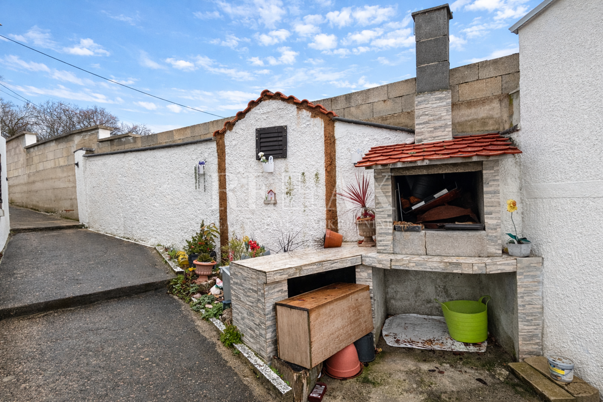 House For sale - PRIMORSKO-GORANSKA NOVI VINODOLSKI