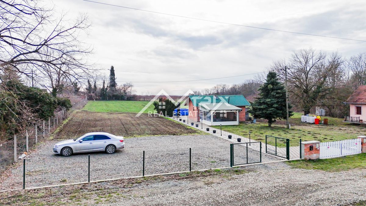Kuća Na prodaju - OSJEČKO-BARANJSKA ERDUT