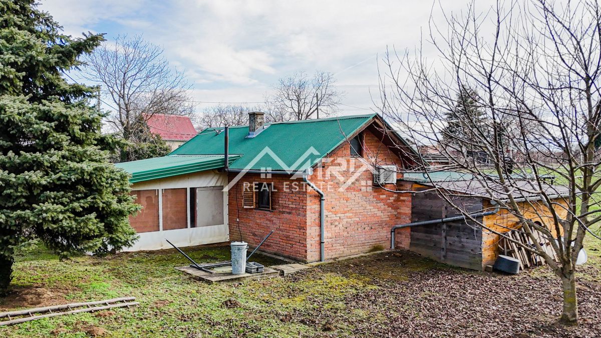 Kuća Na prodaju - OSJEČKO-BARANJSKA ERDUT