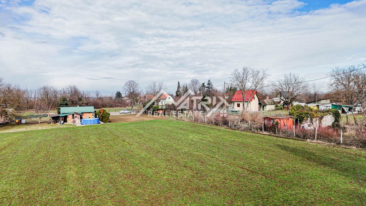 Kuća Na prodaju - OSJEČKO-BARANJSKA ERDUT