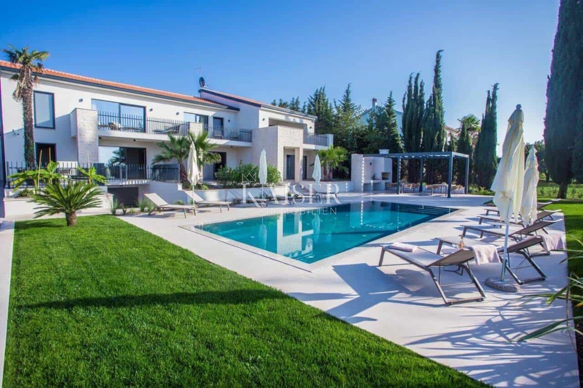 Casa In vendita - Istarska Poreč - foto 1/46