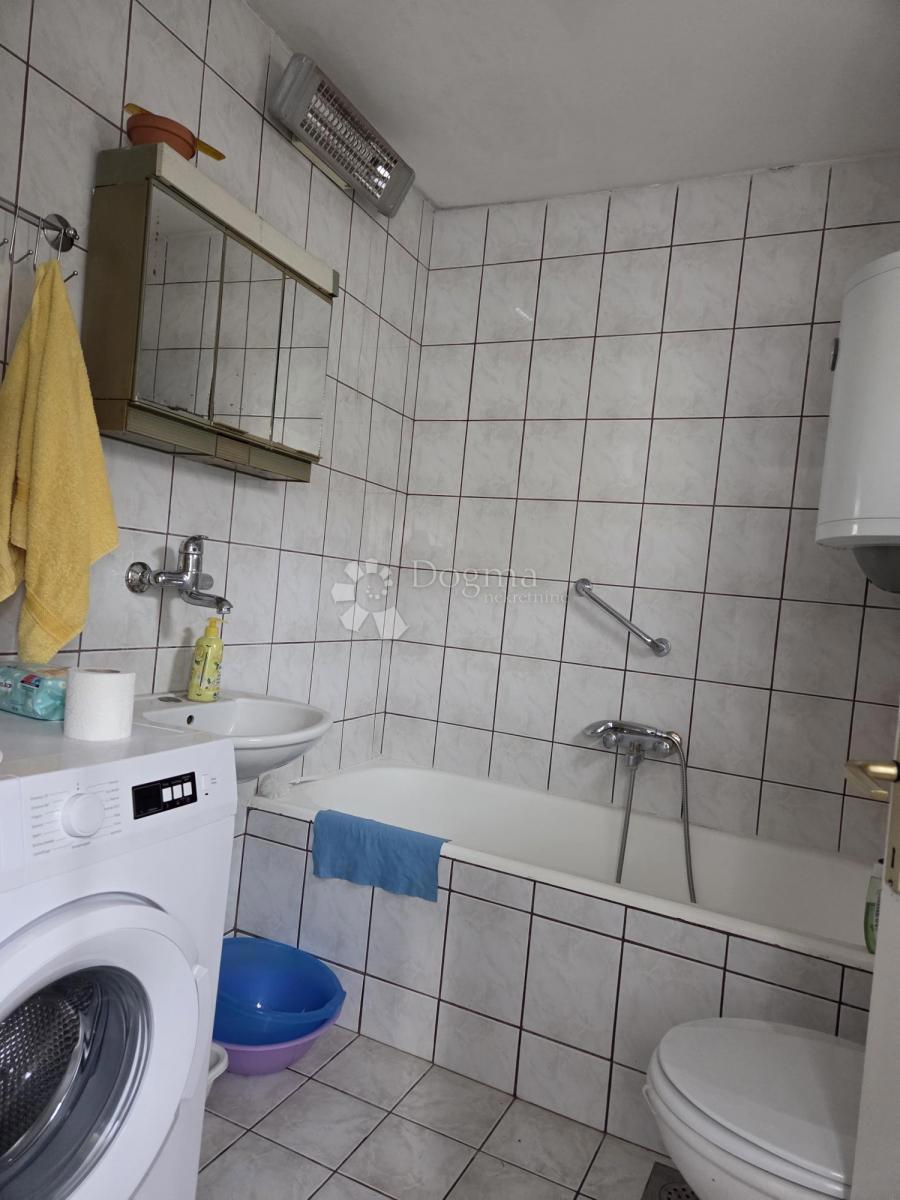 Haus Zu verkaufen - OSJEČKO-BARANJSKA VALPOVO