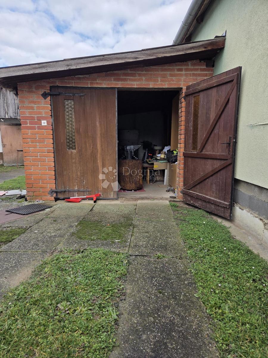 Haus Zu verkaufen - OSJEČKO-BARANJSKA VALPOVO