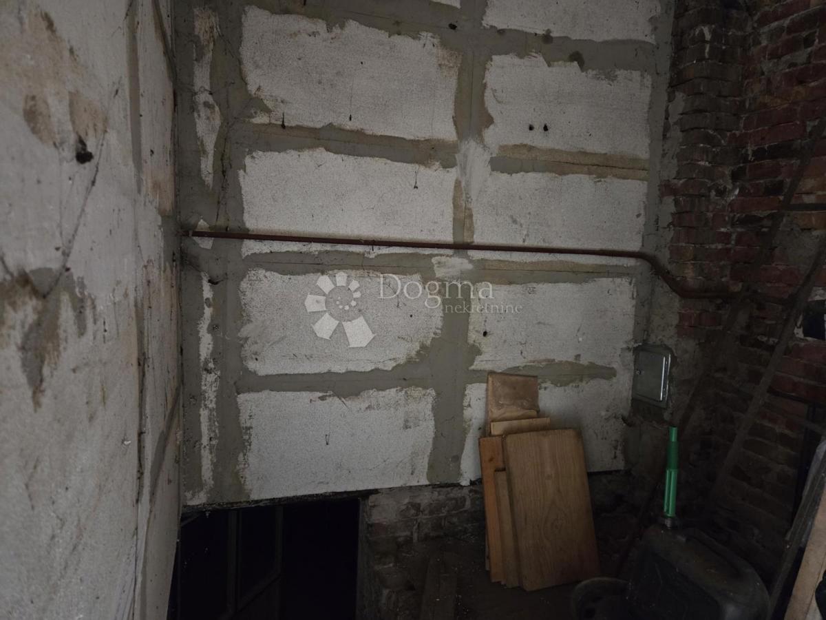 Haus Zu verkaufen - OSJEČKO-BARANJSKA VALPOVO