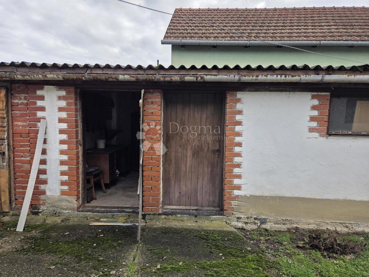 Haus Zu verkaufen - OSJEČKO-BARANJSKA VALPOVO