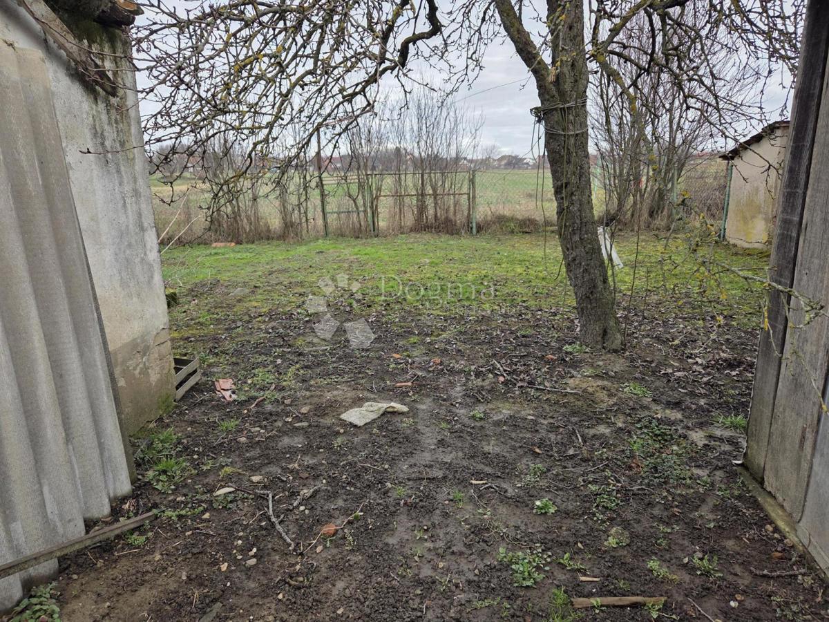 Haus Zu verkaufen - OSJEČKO-BARANJSKA VALPOVO