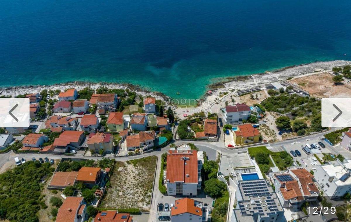 Mieszkanie Na sprzedaż - ŠIBENSKO-KNINSKA ROGOZNICA