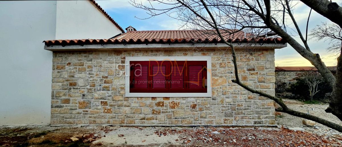 Kuća Na prodaju - ISTARSKA SVETVINČENAT