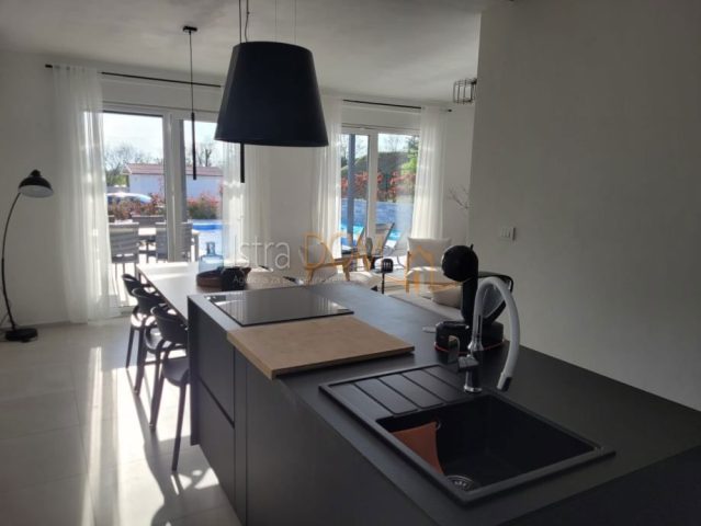 Maison À vendre - Istarska Svetvinčenat - foto 5/23