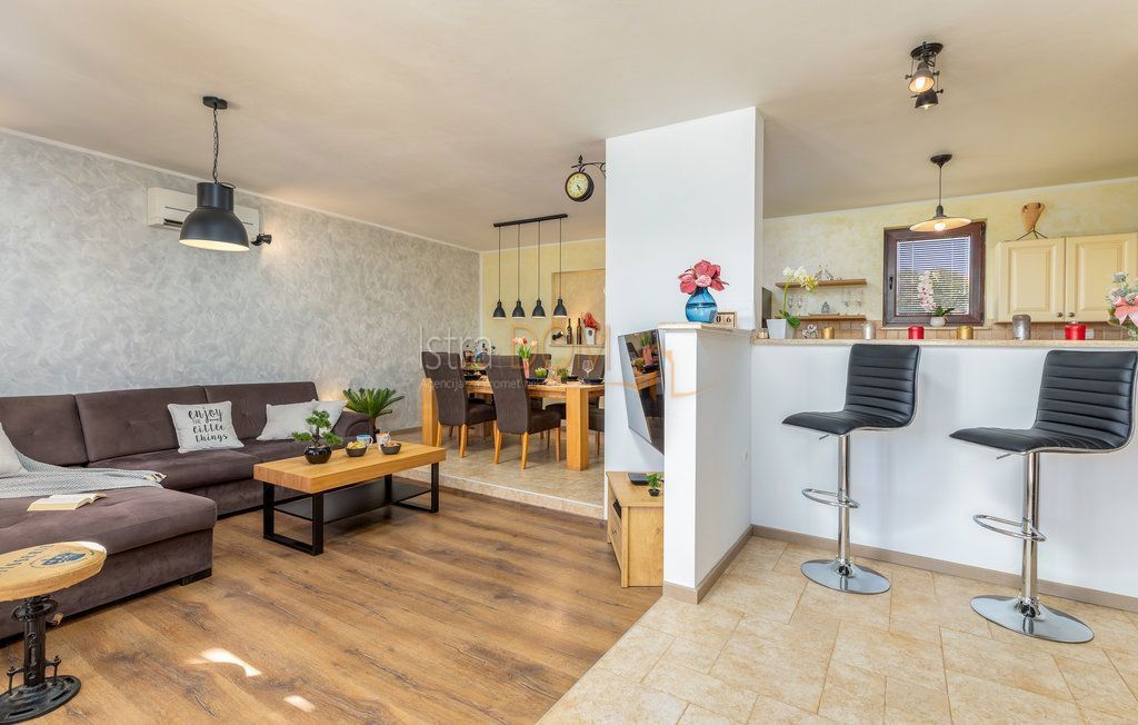 House For sale - ISTARSKA LIŽNJAN