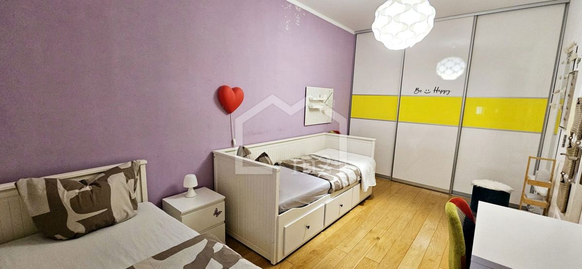 Apartma Za najem - SPLITSKO-DALMATINSKA PODSTRANA
