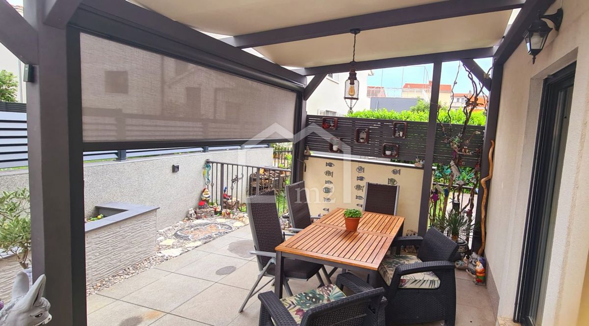 Apartma Za najem - SPLITSKO-DALMATINSKA PODSTRANA