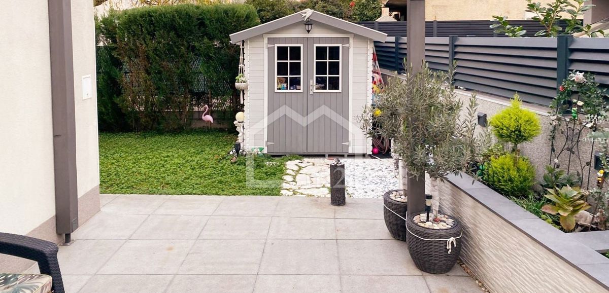 Apartma Za najem - SPLITSKO-DALMATINSKA PODSTRANA