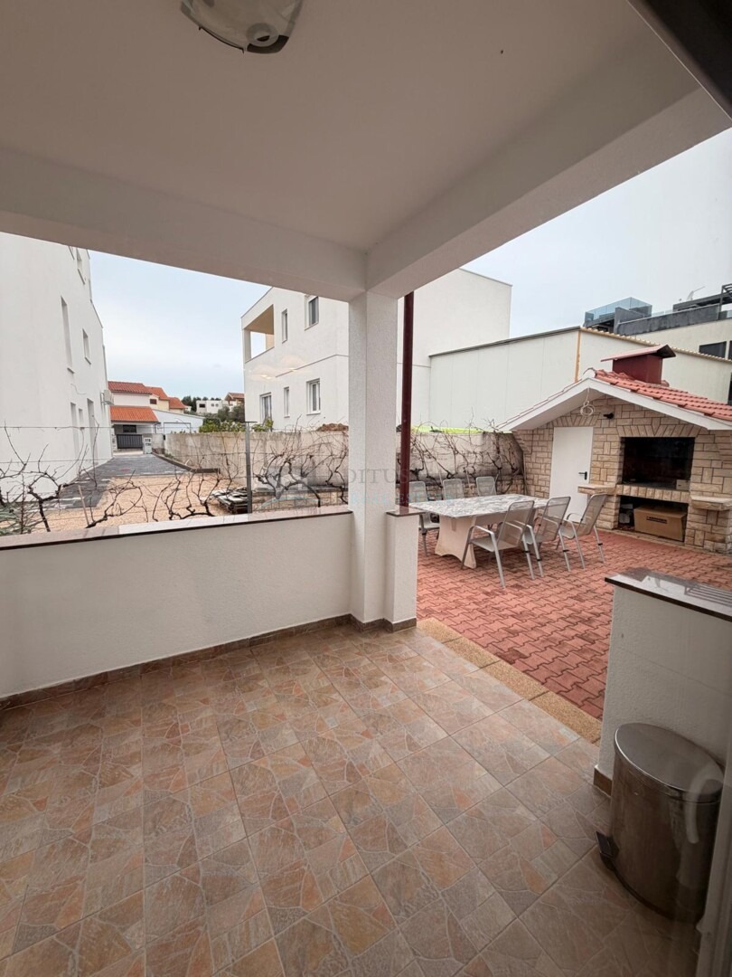 House For sale - ŠIBENSKO-KNINSKA VODICE