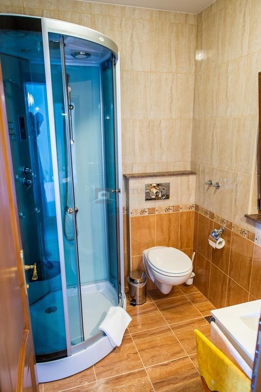 Casa In vendita - ŠIBENSKO-KNINSKA ROGOZNICA