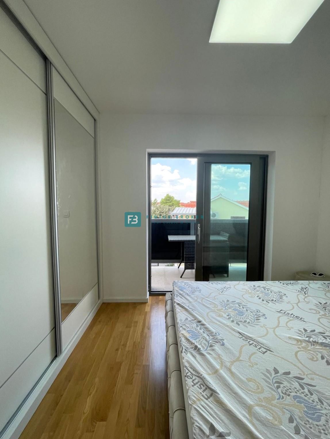 Flat For sale - ŠIBENSKO-KNINSKA VODICE