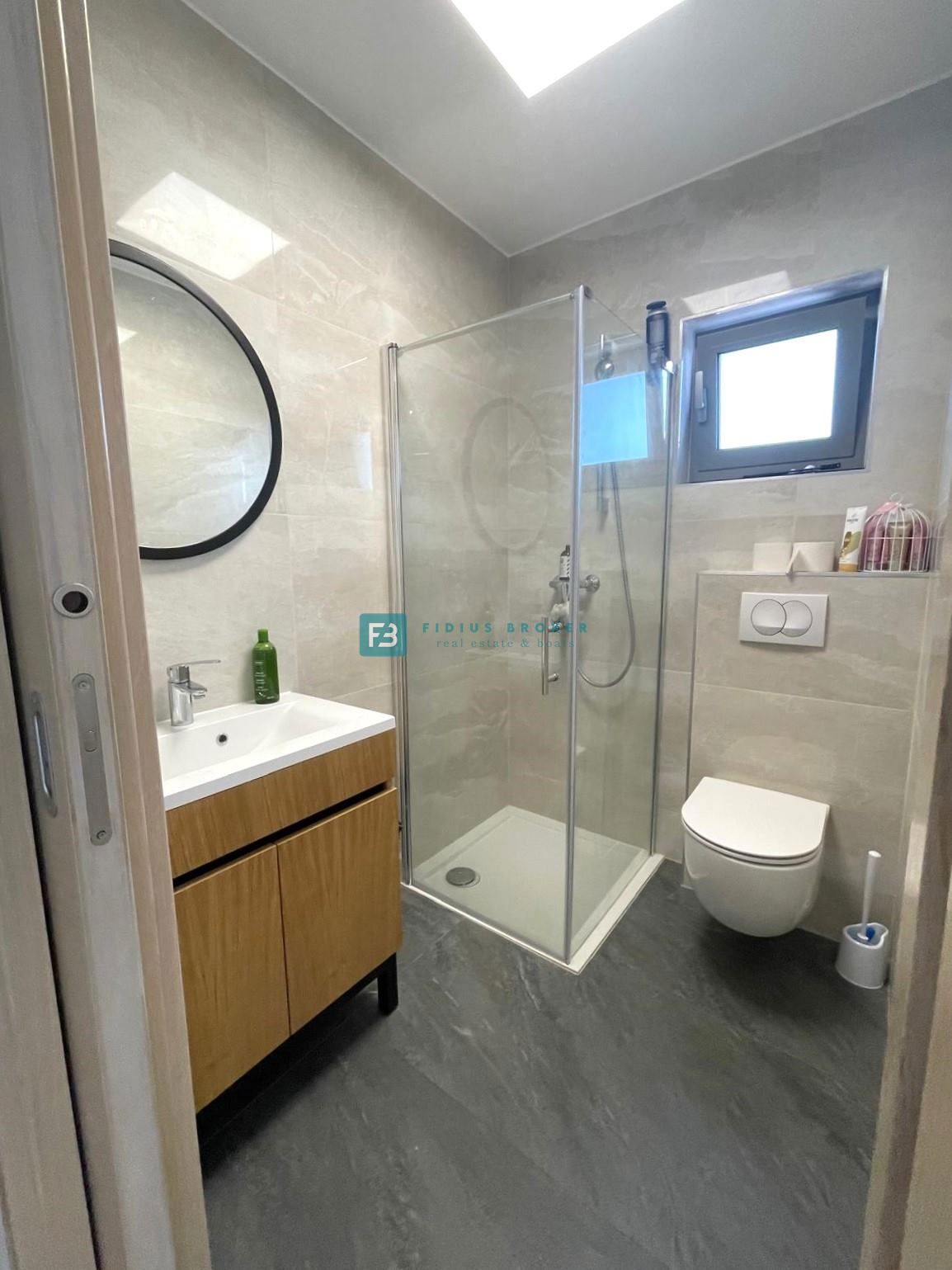 Flat For sale - ŠIBENSKO-KNINSKA VODICE
