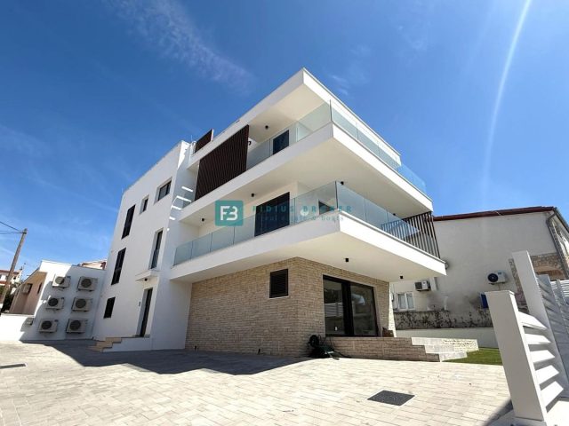 Apartment Zu verkaufen - šibensko-kninska Vodice - foto 2/28