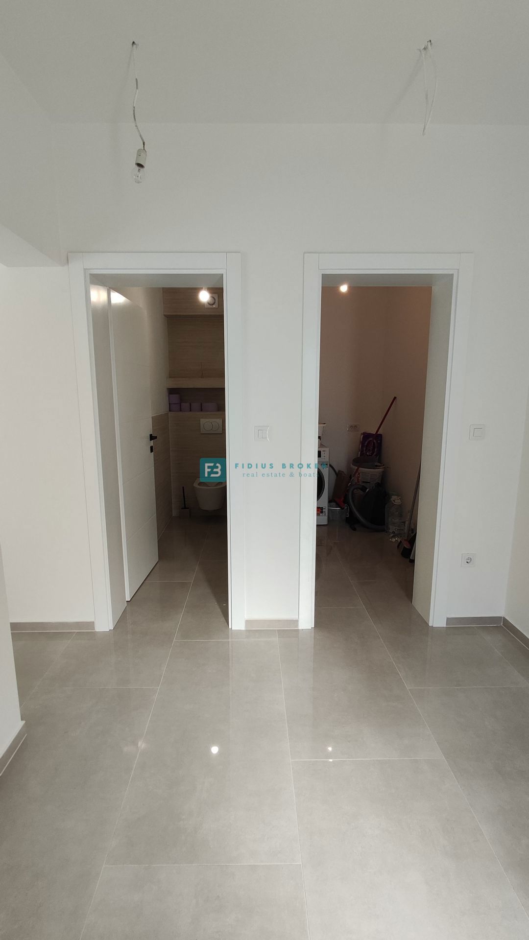 House For sale - ŠIBENSKO-KNINSKA VODICE