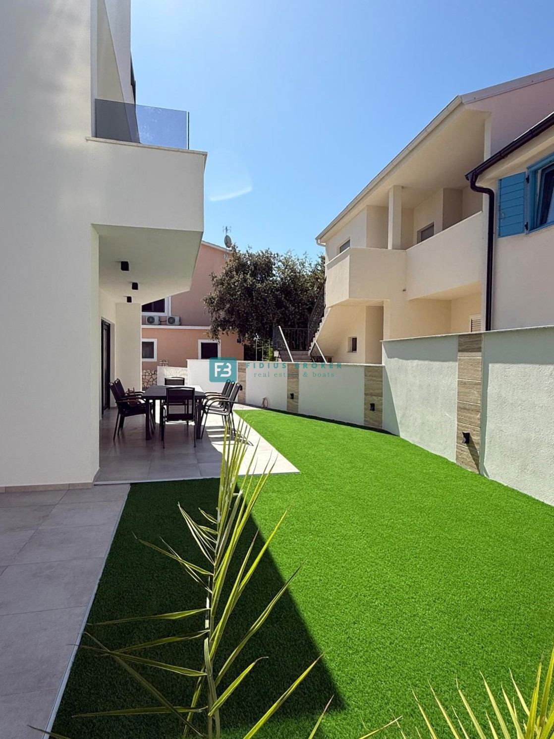 House For sale - ŠIBENSKO-KNINSKA VODICE