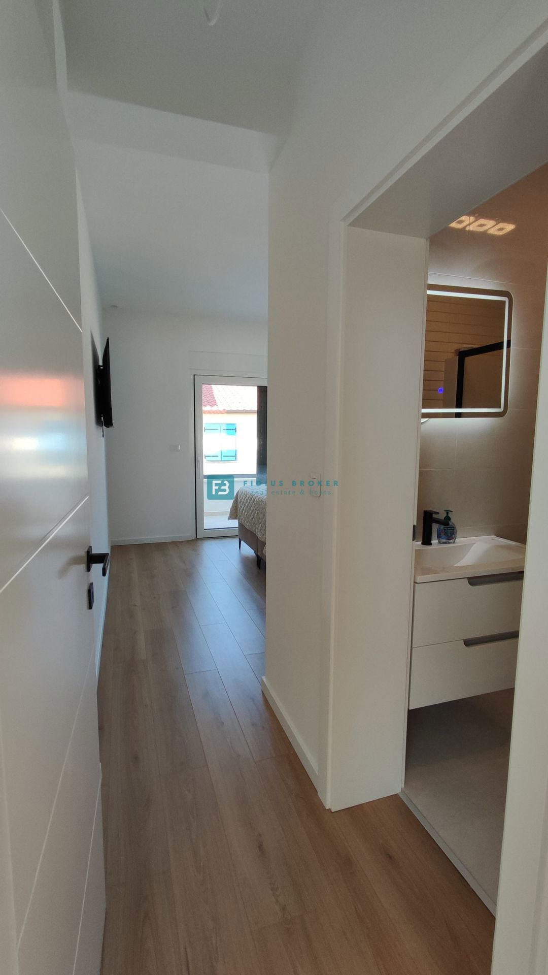 House For sale - ŠIBENSKO-KNINSKA VODICE