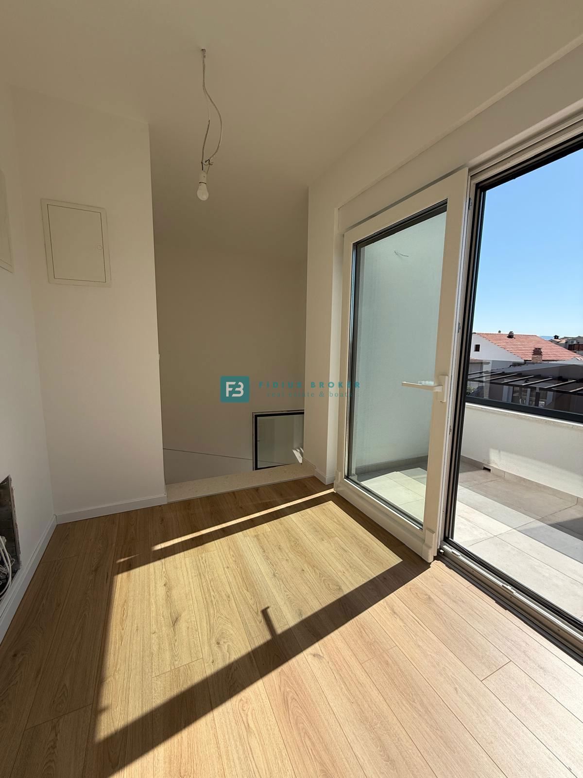 House For sale - ŠIBENSKO-KNINSKA VODICE