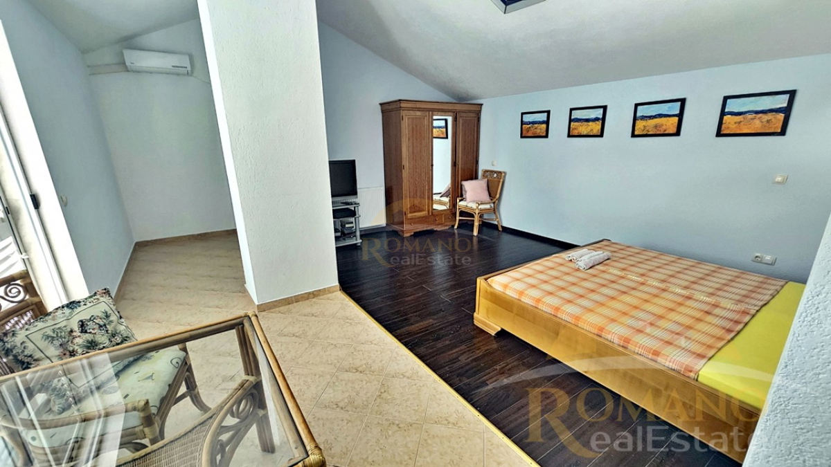 Casa In vendita - SPLITSKO-DALMATINSKA ČIOVO