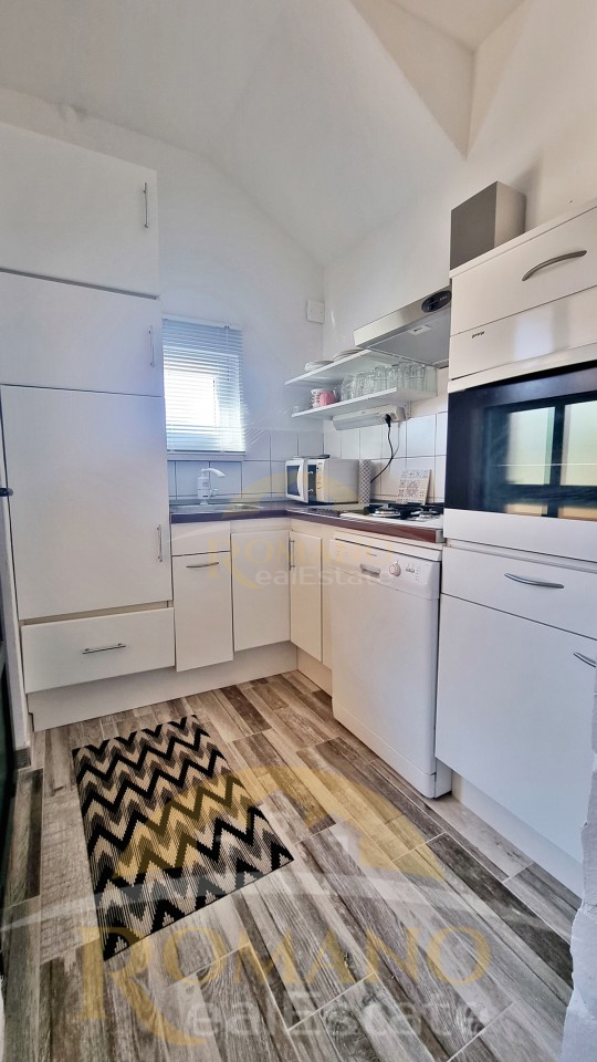 House For sale - SPLITSKO-DALMATINSKA SEGET