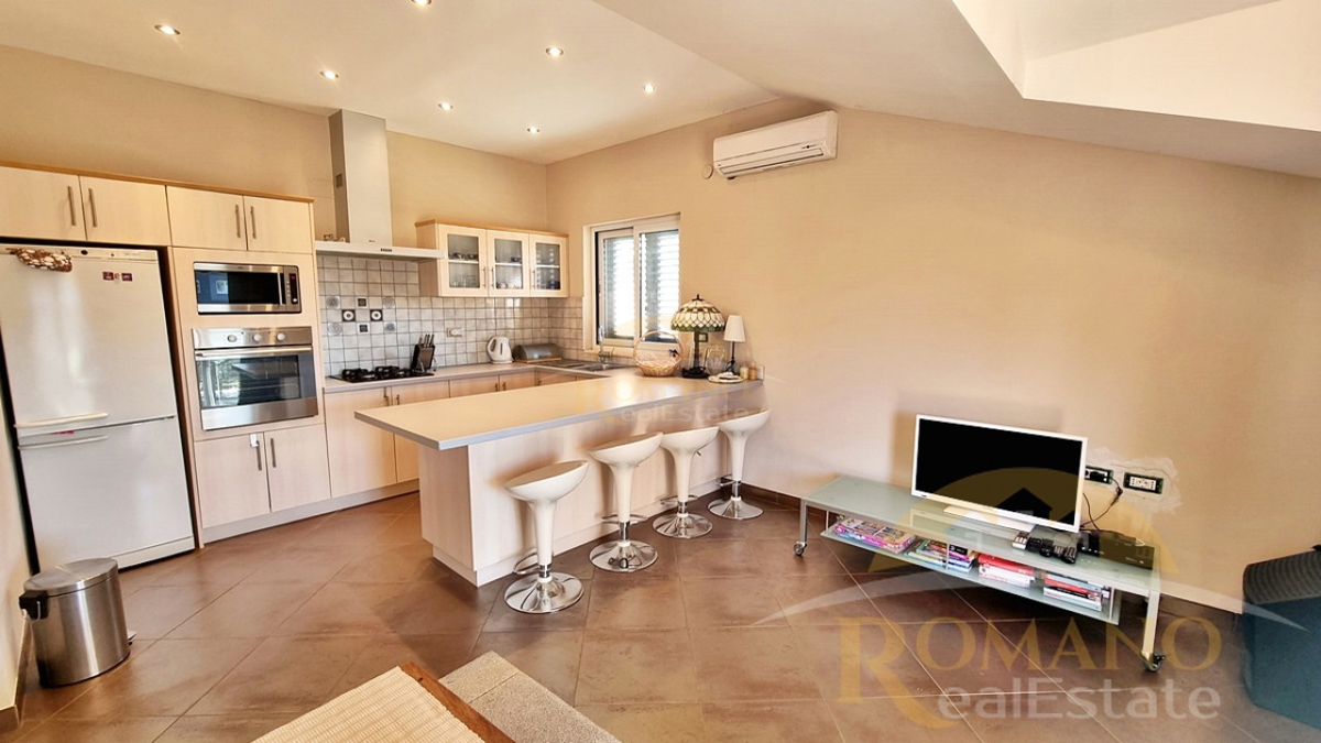 House For sale - SPLITSKO-DALMATINSKA SEGET