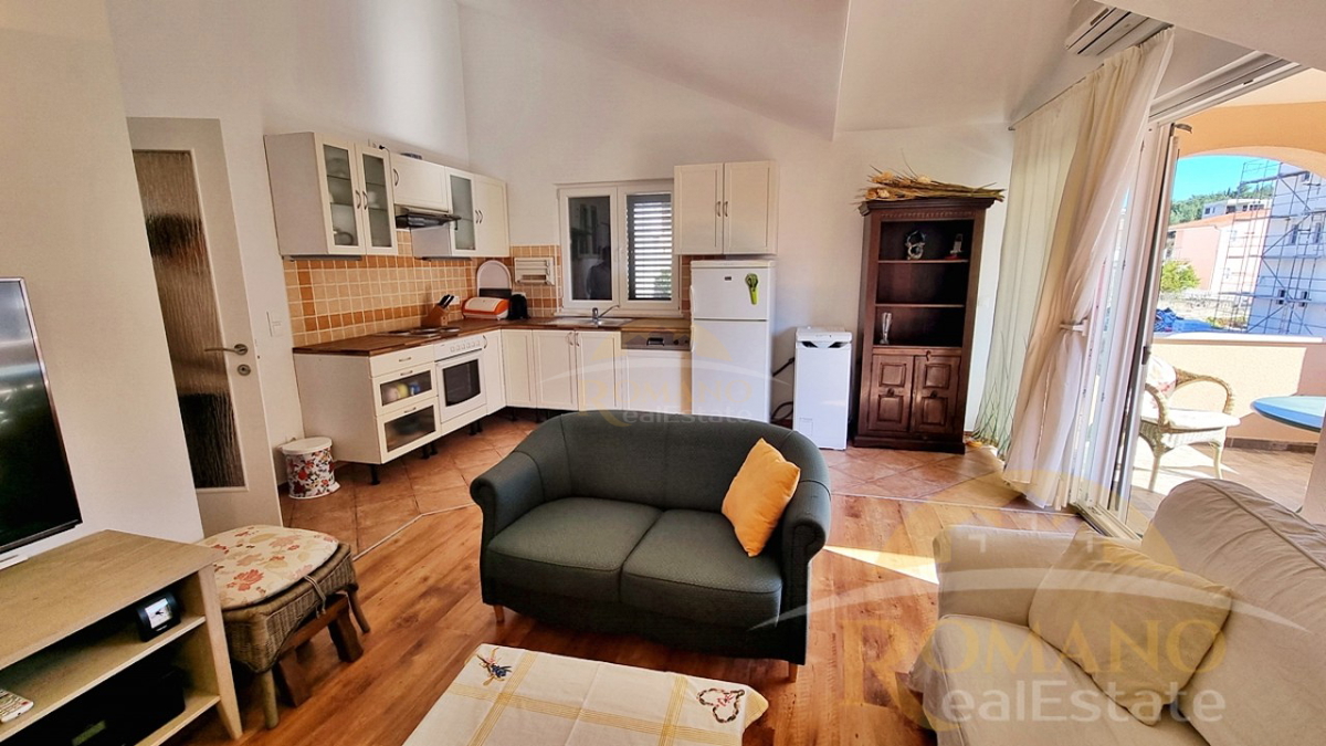 House For sale - SPLITSKO-DALMATINSKA SEGET
