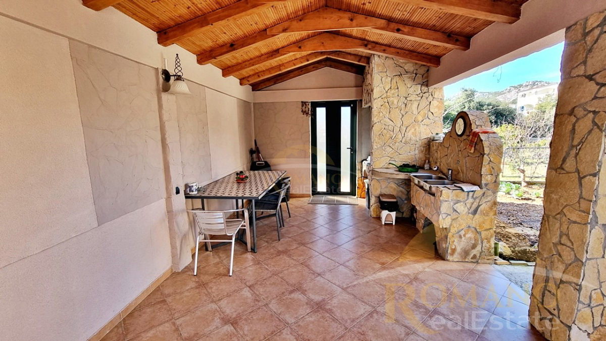 House For sale - SPLITSKO-DALMATINSKA SEGET