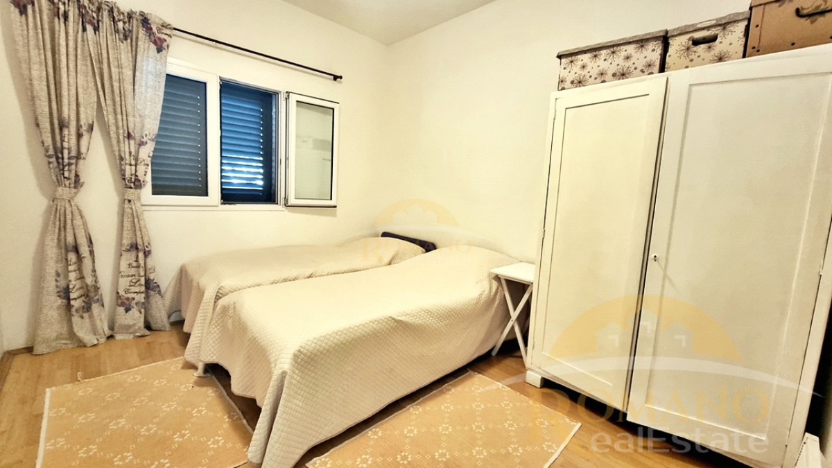 House For sale - SPLITSKO-DALMATINSKA SEGET