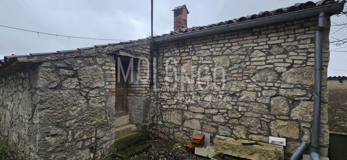 Kuća Na prodaju - ISTARSKA LUPOGLAV