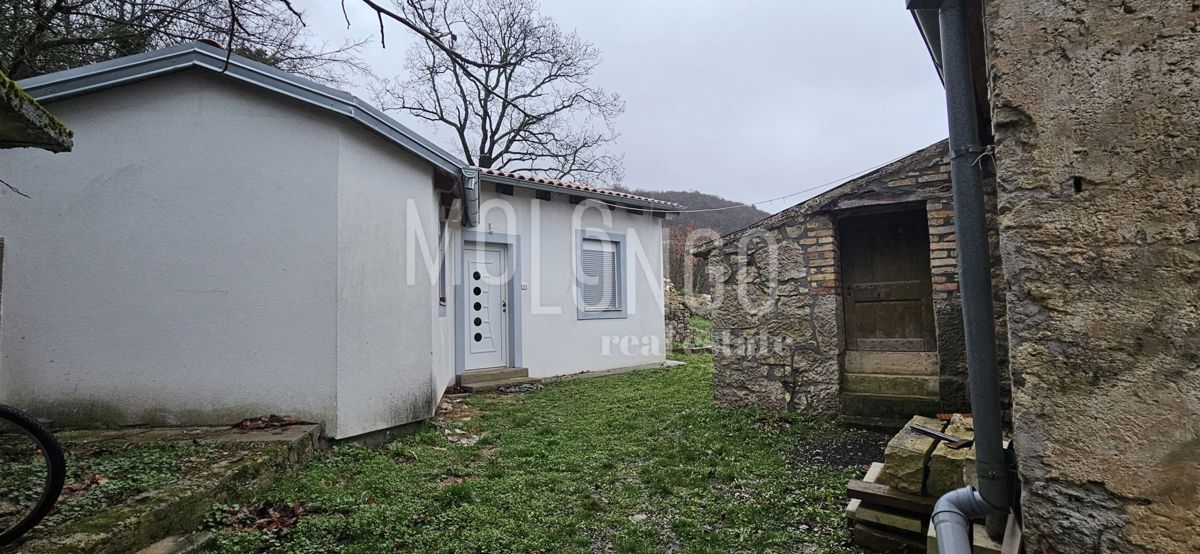 Kuća Na prodaju - ISTARSKA LUPOGLAV