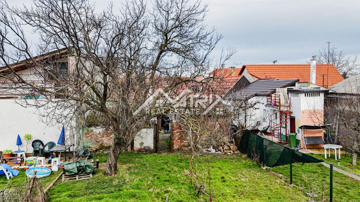 Casa In vendita - OSJEČKO-BARANJSKA OSIJEK