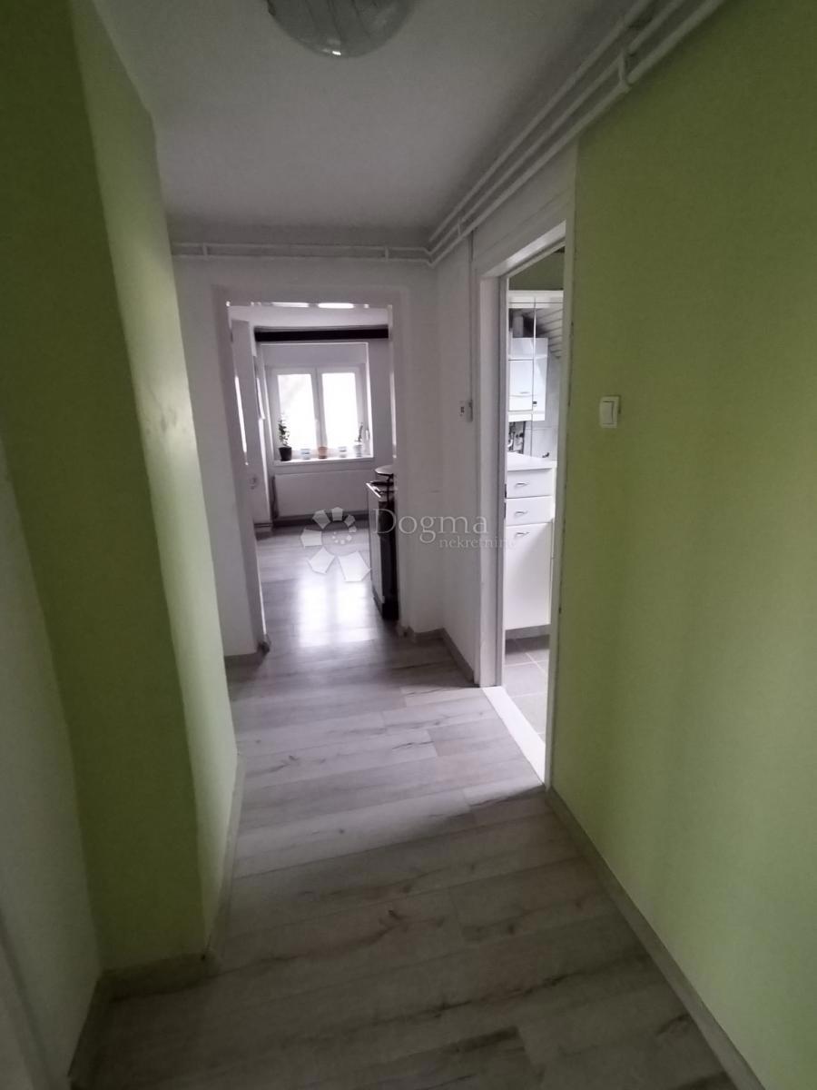 Appartement À vendre - ZAGREBAČKA DUBRAVA