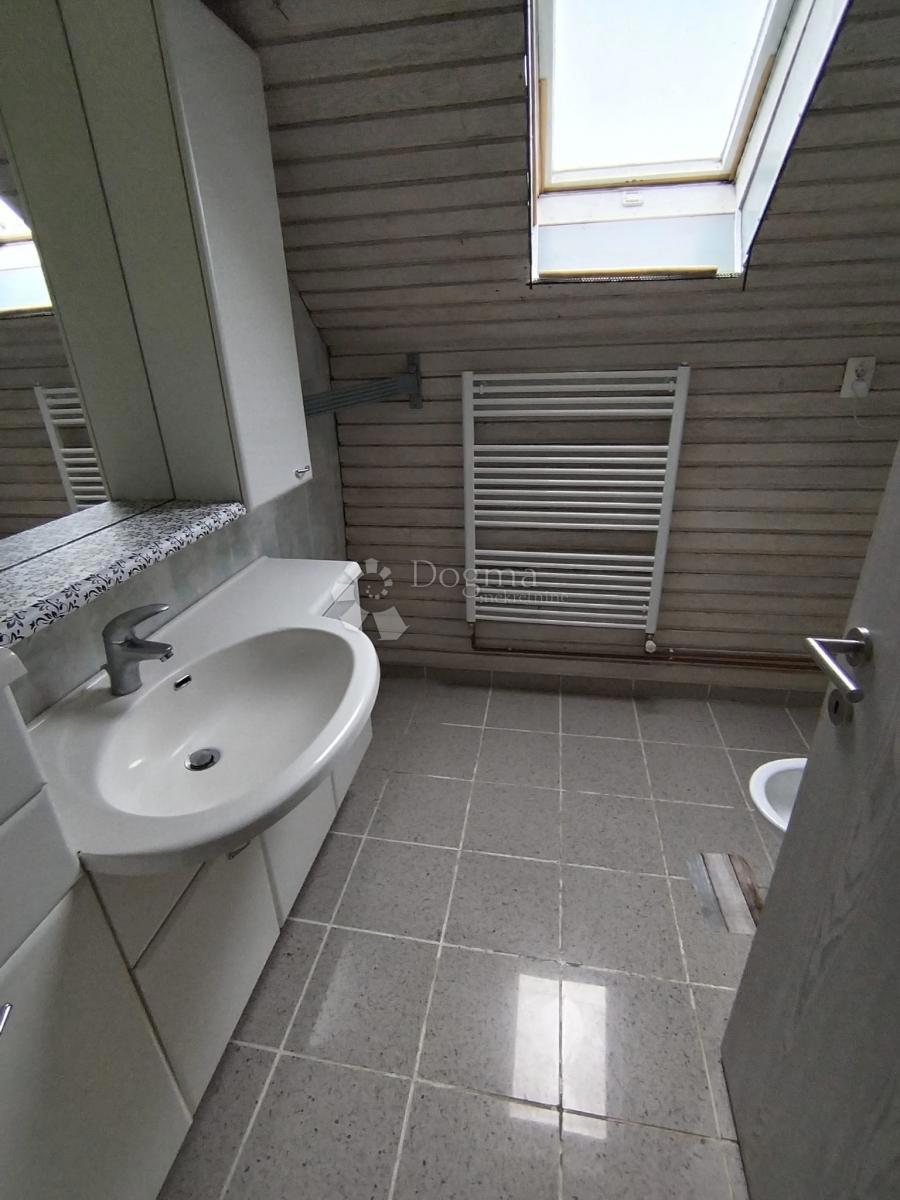 Appartement À vendre - ZAGREBAČKA DUBRAVA