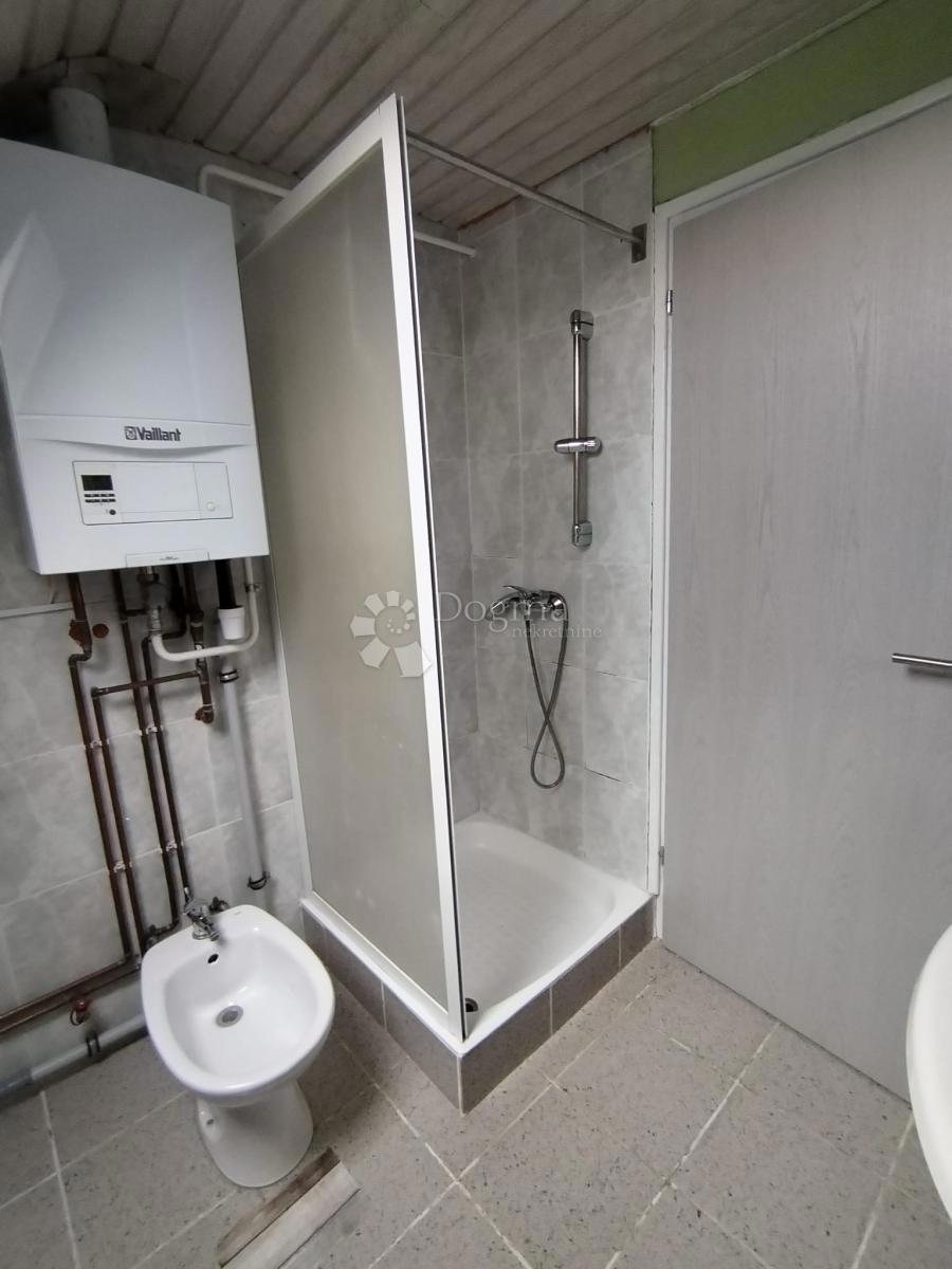 Appartement À vendre - ZAGREBAČKA DUBRAVA